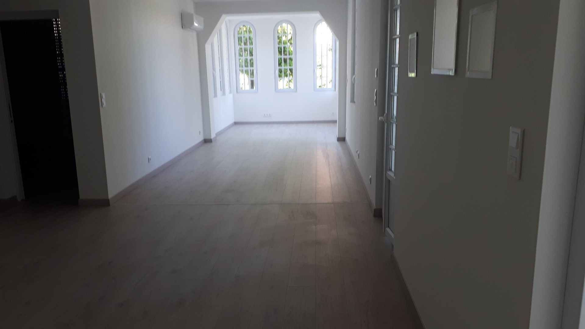 property_areas:11 property_flooring:1 :