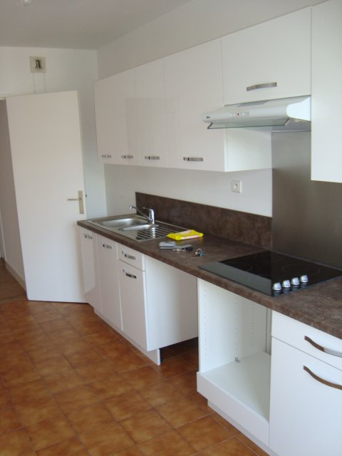 property_areas:3 property_flooring:2